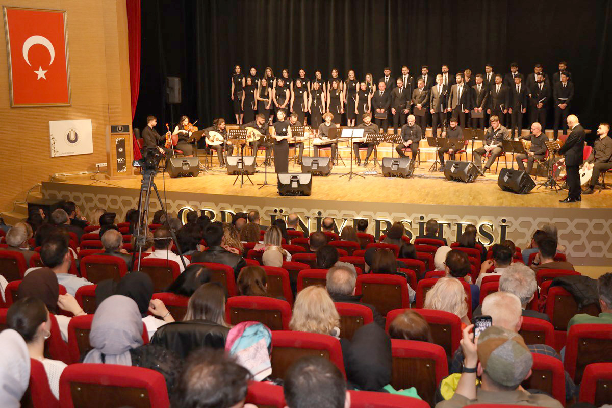 Türk Sanat Müziği Topluluğu’ndan  Muhteşem Konser