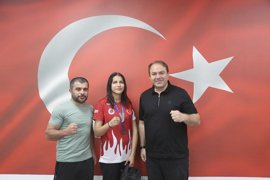 Dünya Üçüncüsünden Genç’e Ziyaret