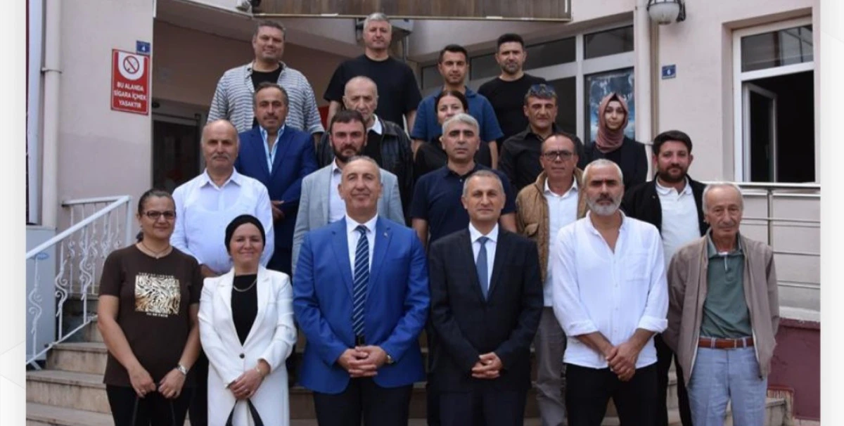  Fındık Bahçelerinde Tavukçuluk Yeniden Başlıyor