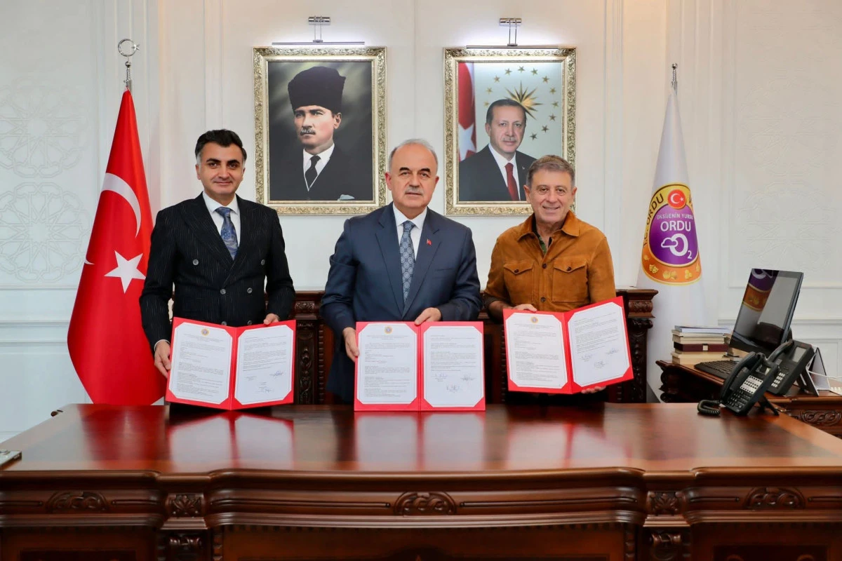 Gülyalı’ya Köy Yaşam Merkezi Kazandırılıyor