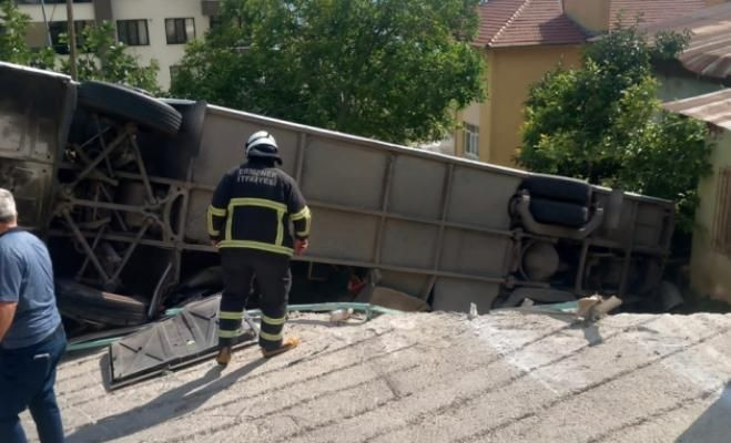 Tur Otobüsü Devrildi! 3 Ölü 26 Ağır Yaralı