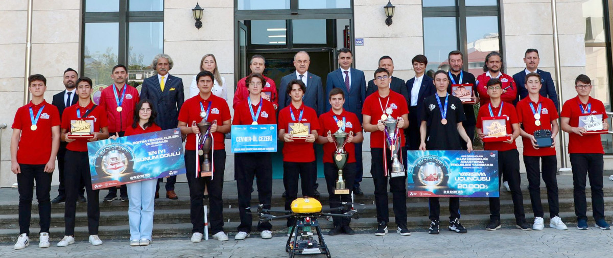 Vali Erol'dan Teknofest Akdeniz Şampiyonlarına Tebrik